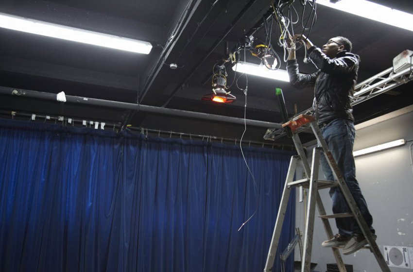 Les EPS 2013 - 2ème année BTS Audiovisuel Les EPS 2013 - 2ème année BTS Audiovisuel