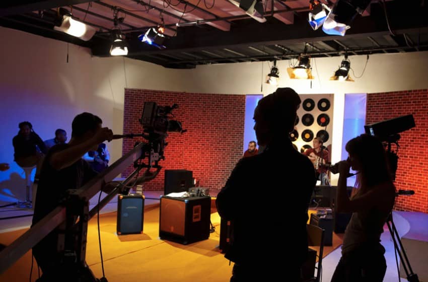 Les EPS 2013 - 2ème année BTS Audiovisuel Les EPS 2013 - 2ème année BTS Audiovisuel