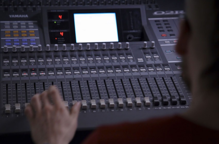 Les EPS 2013 - 2ème année BTS Audiovisuel Les EPS 2013 - 2ème année BTS Audiovisuel