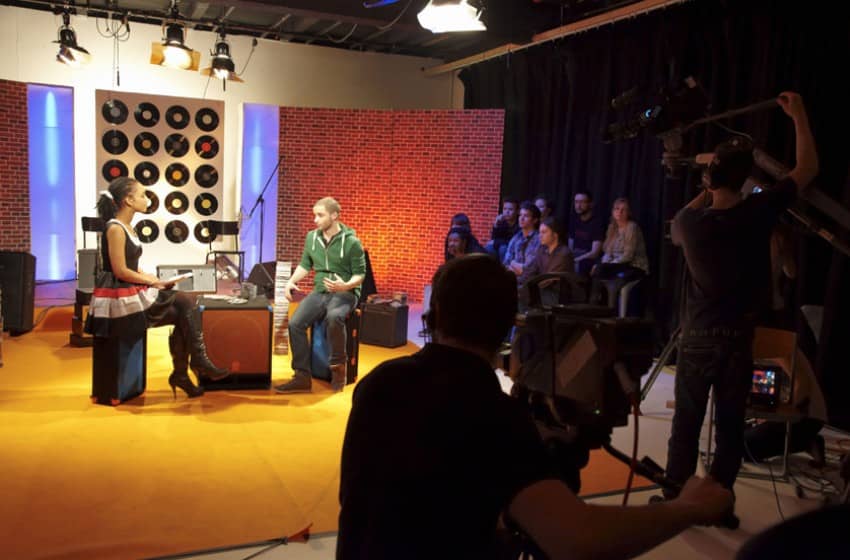 Les EPS 2013 - 2ème année BTS Audiovisuel Les EPS 2013 - 2ème année BTS Audiovisuel