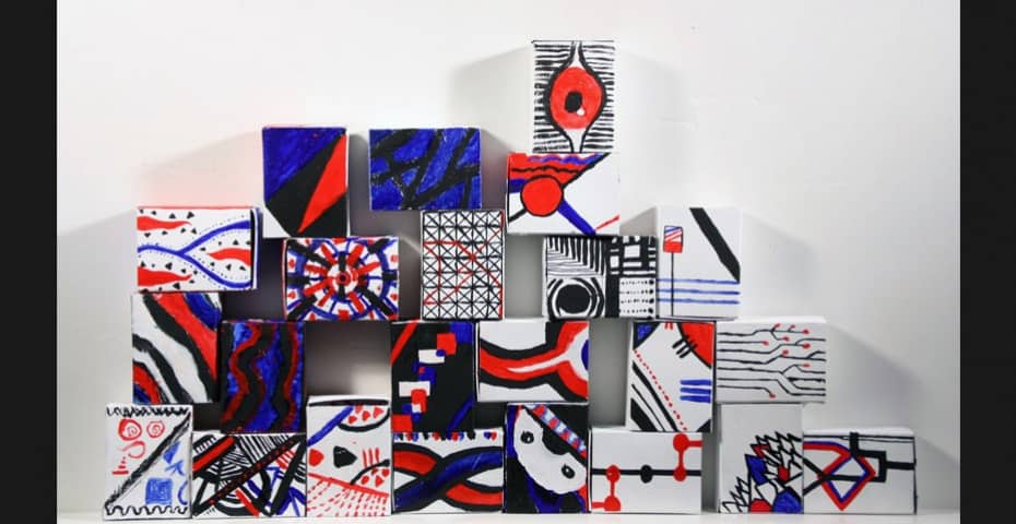 D'UNE BOÎTE D'ALLUMETTES À UNE INSTALLATION GRAPHIQUE - MANAA CIFACOM 2016 D'UNE BOÎTE D'ALLUMETTES À UNE INSTALLATION GRAPHIQUE - MANAA CIFACOM 2016