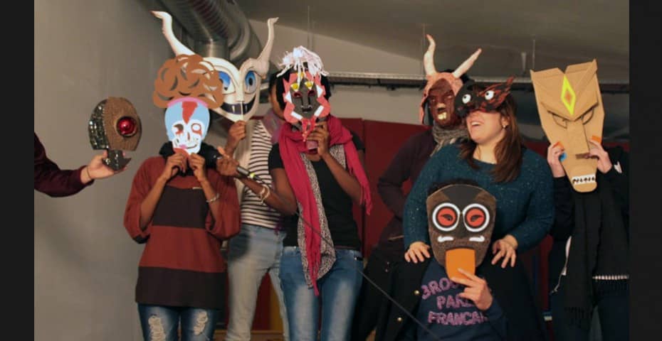 LES ÉTUDIANTS DE 1ÈRE ANNÉE BTS DESIGN GRAPHIQUE CRÉENT DES MASQUES MONSTRUEUX LES ÉTUDIANTS DE 1ÈRE ANNÉE BTS DESIGN GRAPHIQUE CRÉENT DES MASQUES MONSTRUEUX