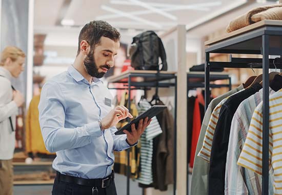 Qu'est-ce qu'un Visual Merchandiser ? Qu'est-ce qu'un Visual Merchandiser ?